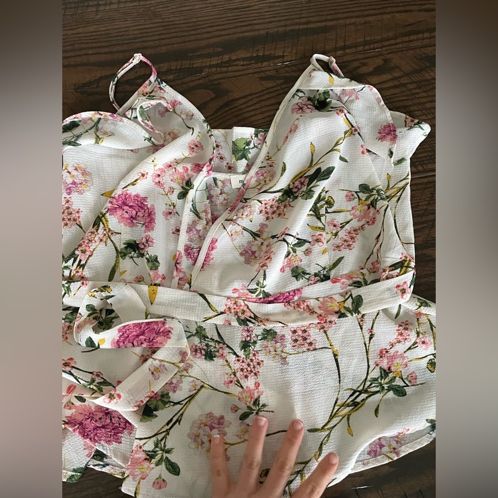 Beautiful wrapped floral blouse